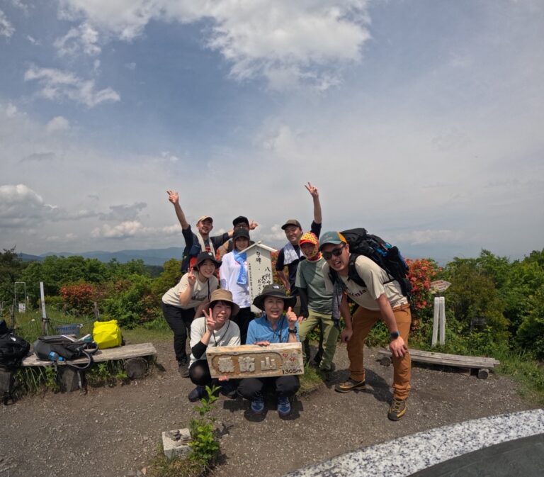 紅林荘ワンゲル部、塩尻にある霧訪山（きりとうやま）に登りました！！