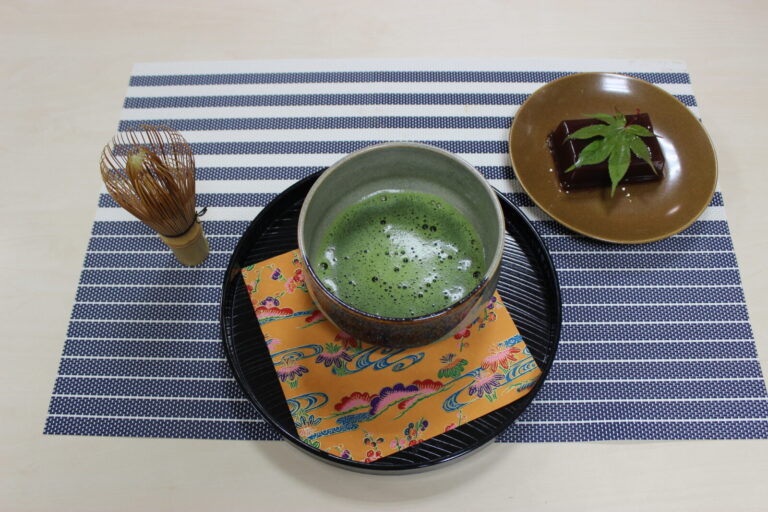 茶道の世界へようこそ