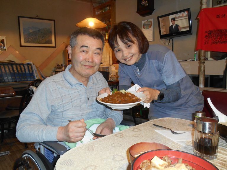 おでかけして美味しいランチを食べに行ってきました♪
